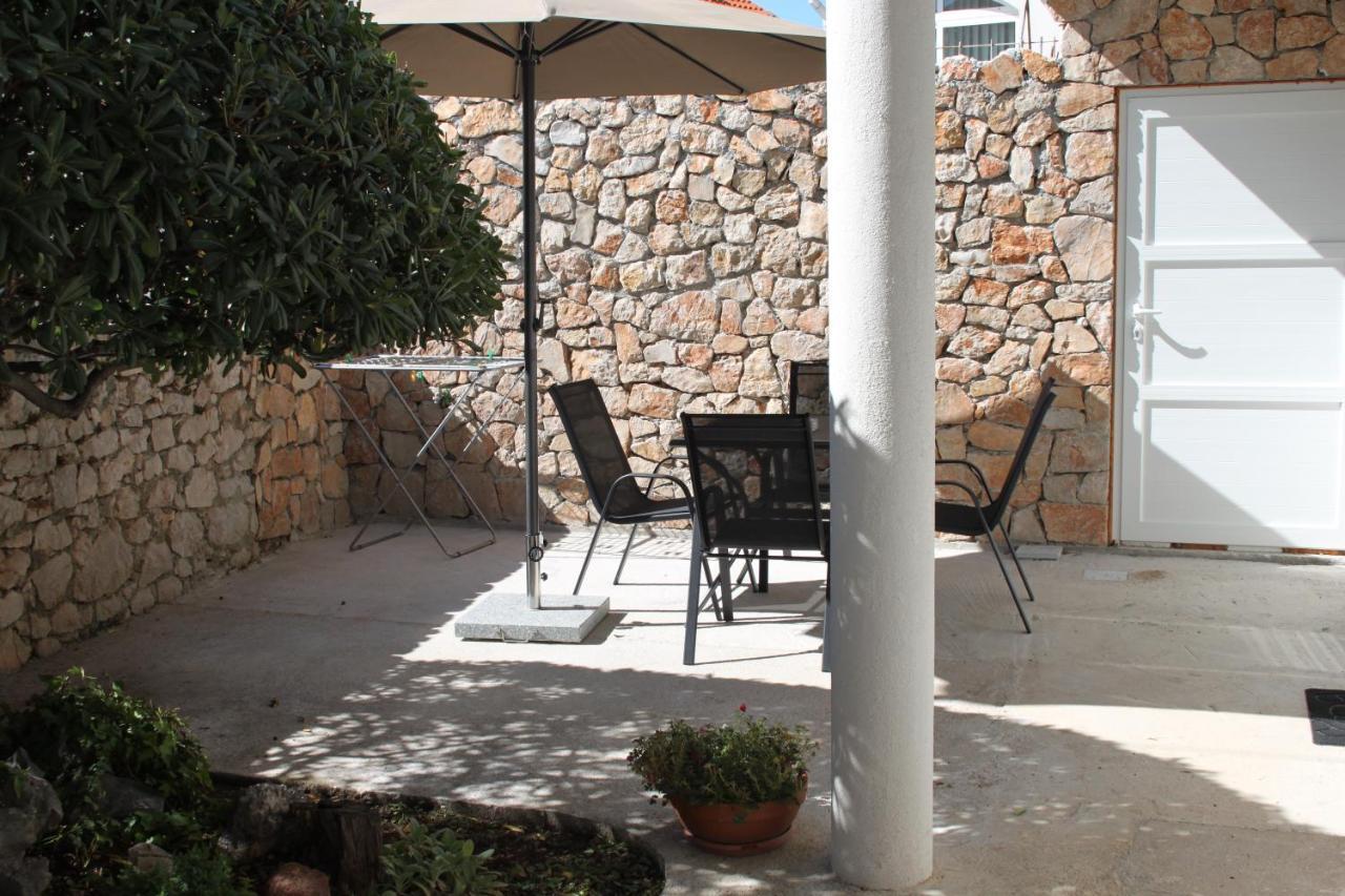 Apartmani "Mali Mago" Tribunj  Luaran gambar
