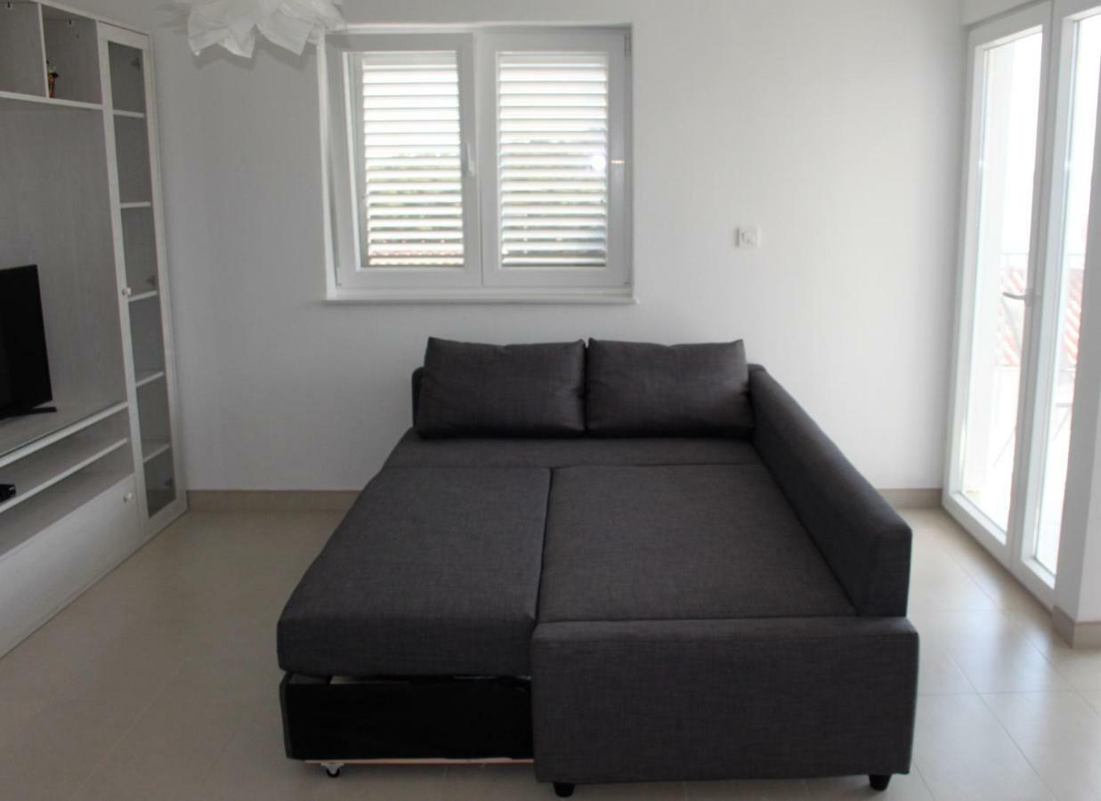 Apartmani "Mali Mago" Tribunj  Luaran gambar