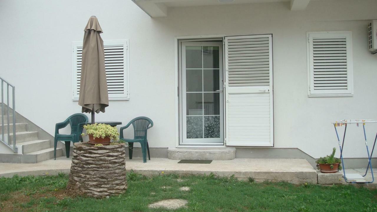 Apartmani "Mali Mago" Tribunj  Luaran gambar