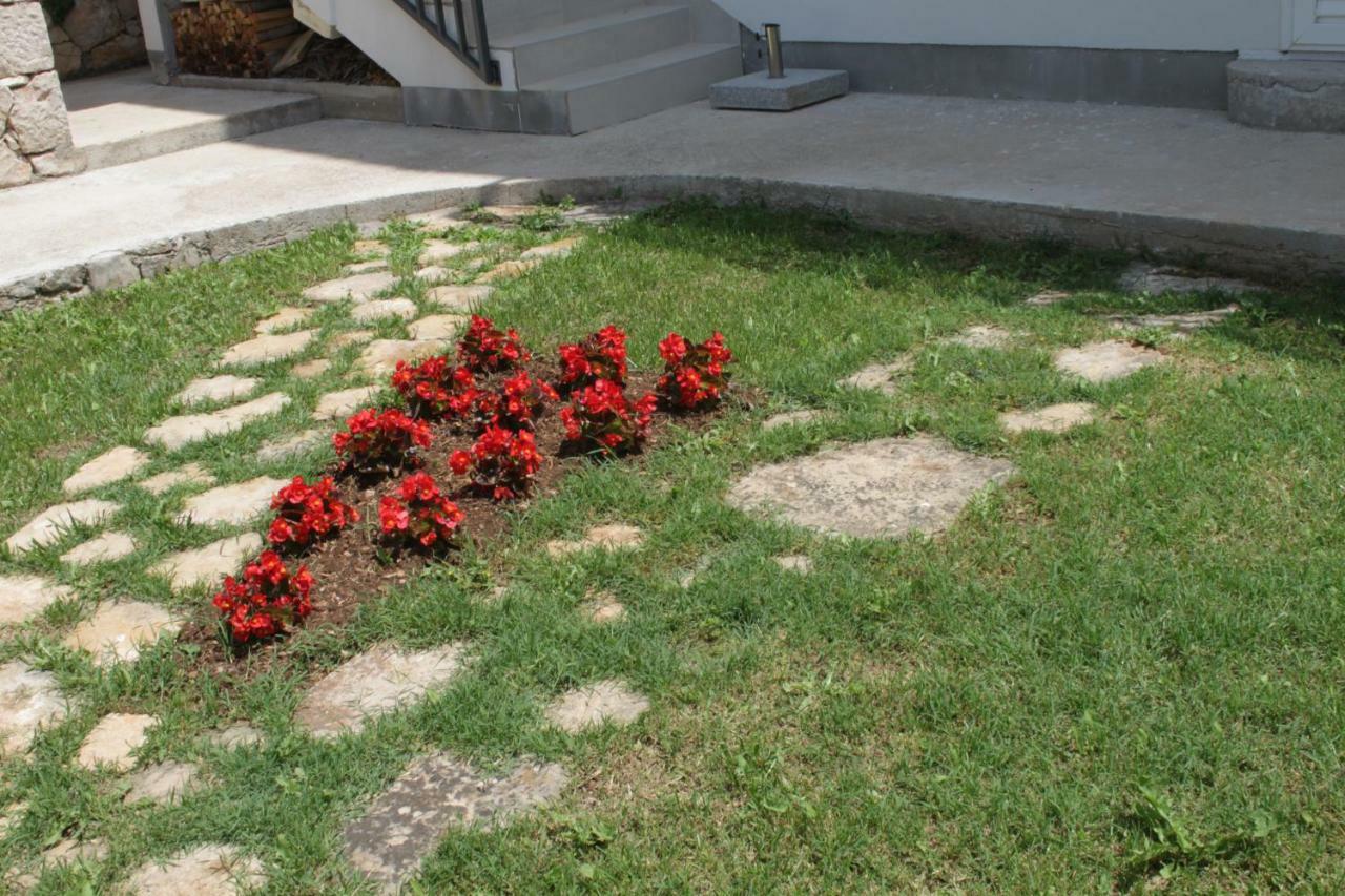 Apartmani "Mali Mago" Tribunj  Luaran gambar