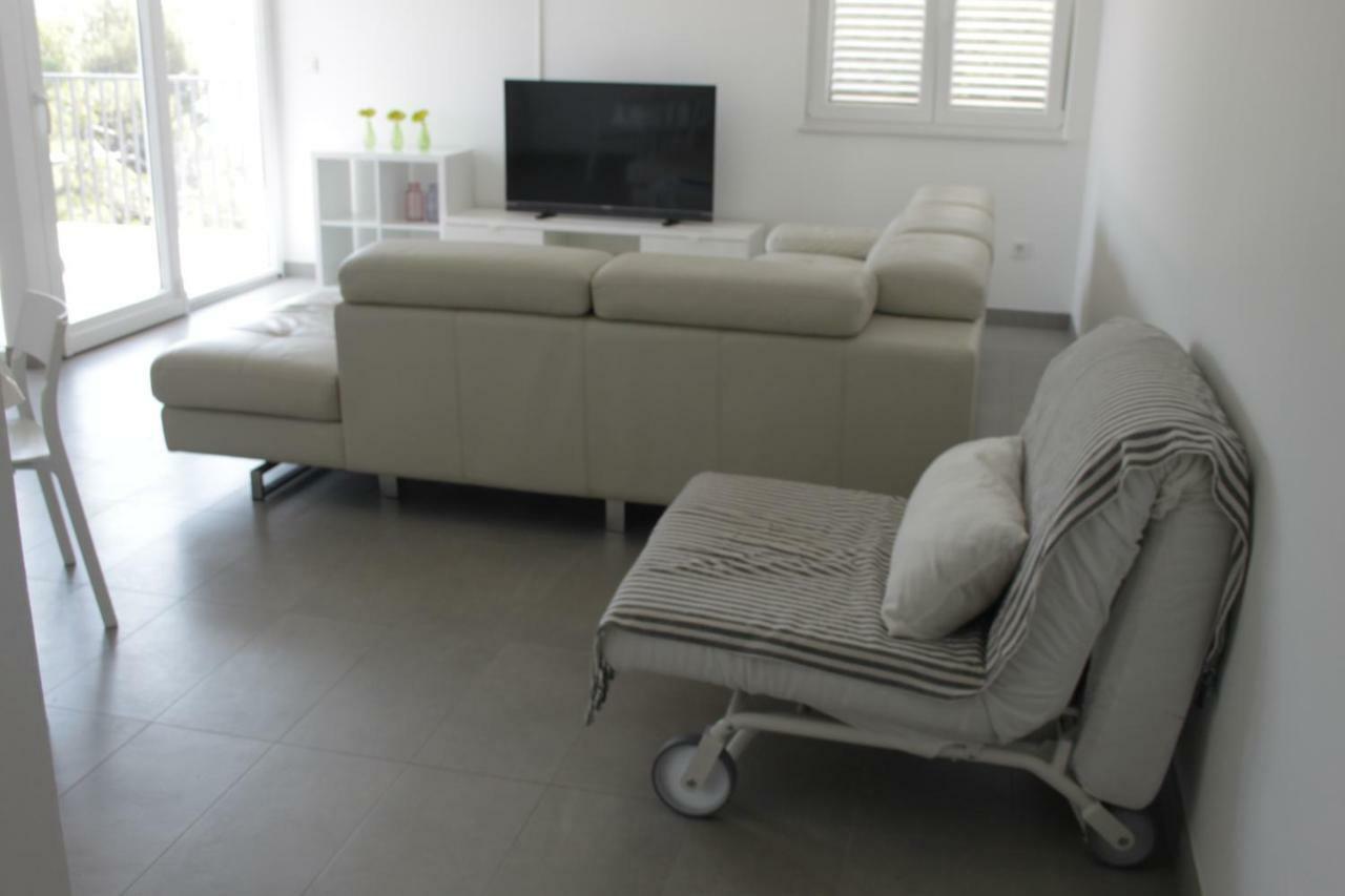Apartmani "Mali Mago" Tribunj  Luaran gambar