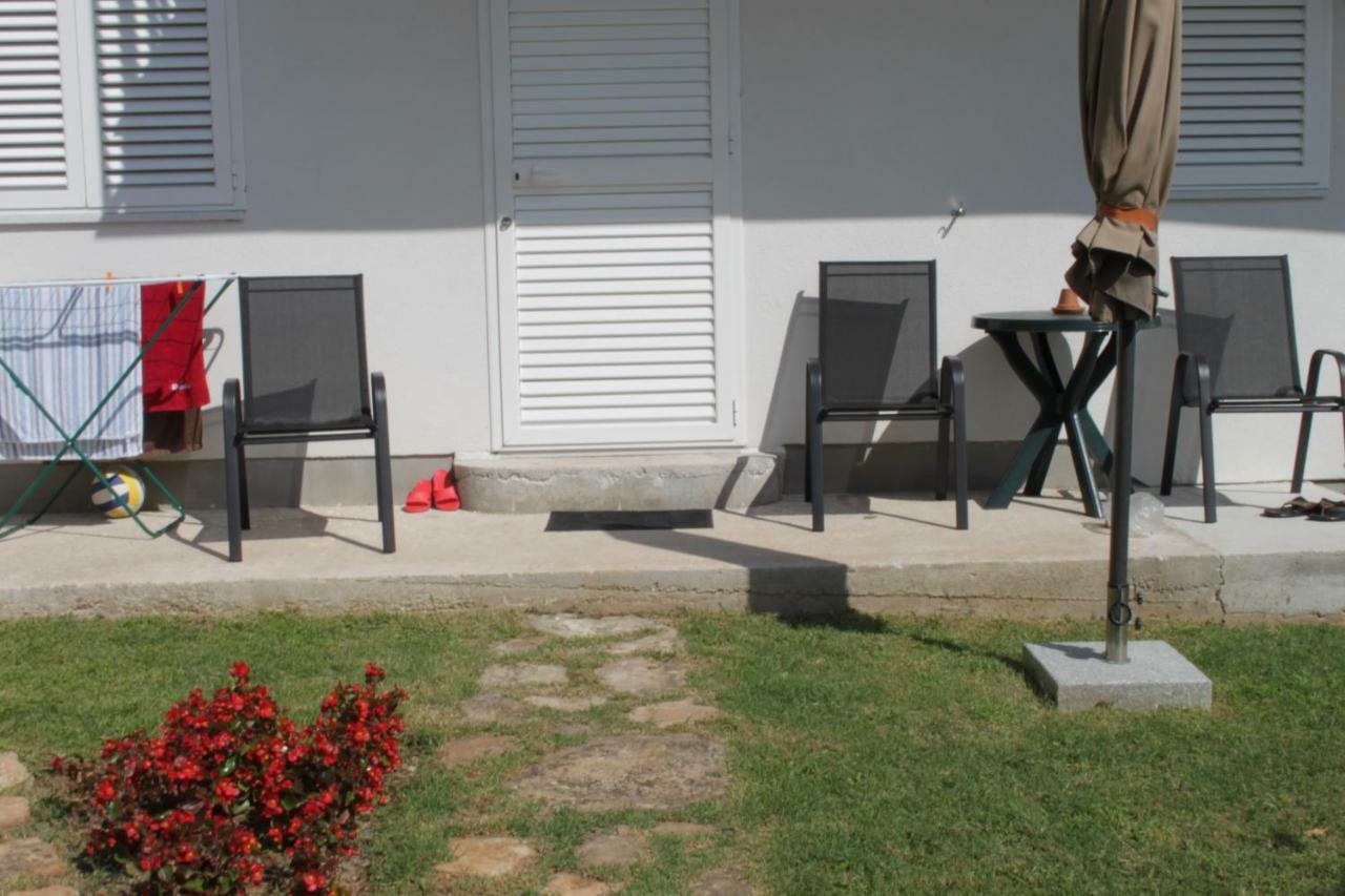 Apartmani "Mali Mago" Tribunj  Luaran gambar